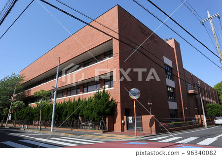 Aikoku Gakuen Junior College 96340082