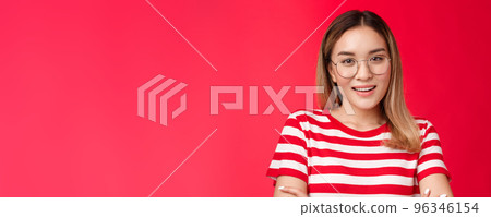 Close-up confident assertive blond asian woman wear glasses cross hands chest powerful pose feel self-assured relaxed joyfully smiling, pleasant conversation, look camera intrigued red background 96346154