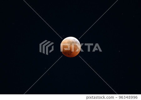 Total lunar eclipse 2022/11/8 19:16, start of total eclipse Total lunar eclipse 2022/11/8 19:16, start of total eclipse 96348996