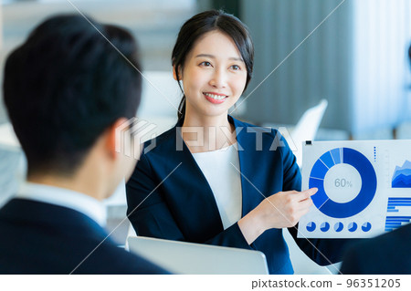 Business woman having business talks in the office "LINK FOREST" shooting cooperation 96351205
