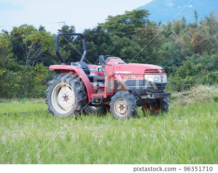 Tractor 96351710