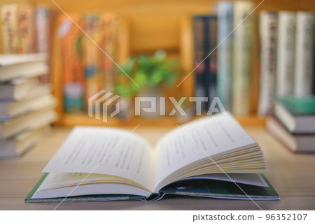 "Reading" image "Reading" image 96352107