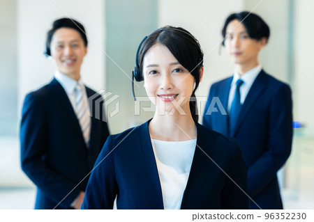 Operator shooting cooperation "LINK FOREST" 96352230