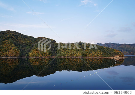 秋天的大清湖 96354963