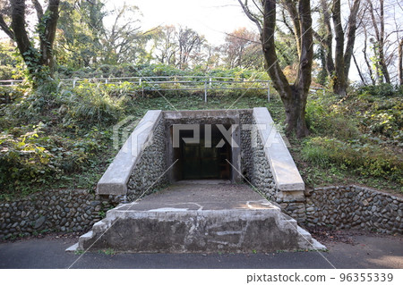 Kodomo no Kuni 的彈藥庫遺跡 96355339