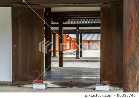 京都府]高級建築林立的京都御所-照片素材（圖片） [96355743] - PIXTA圖庫