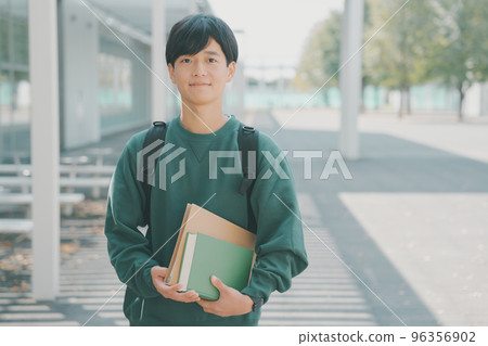 大學生 學生 男人 96356902