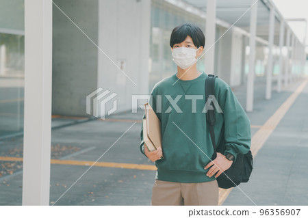 大學生 學生 男人 96356907
