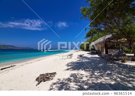 Tropical bungalow - traditional house which use natural material 96361514