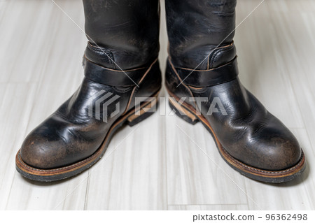 Redwing 2268 PT91 brown core engineer boots... - Stock Photo