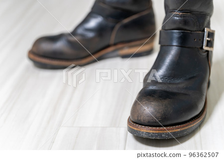 Redwing 2268 PT91 brown core engineer boots... - Stock Photo