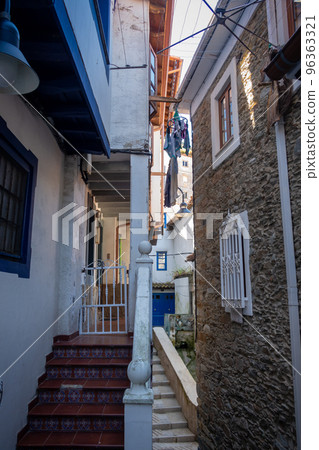 Streets and colorful houses in Cudillero, Asturias, Spain 96363321
