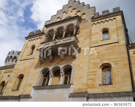 Neuschwanstein Castle 96363971
