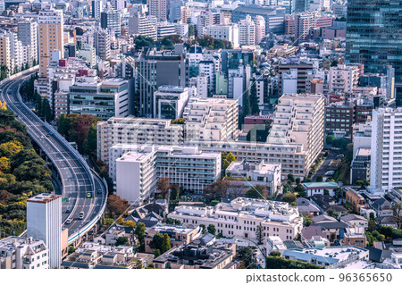 日本東京市景,俯瞰目黑站東兩分鐘的大型公寓“City Court Meguro” 日本東京市景,俯瞰目黑站東兩分鐘的大型公寓“City Court Meguro” 96365650