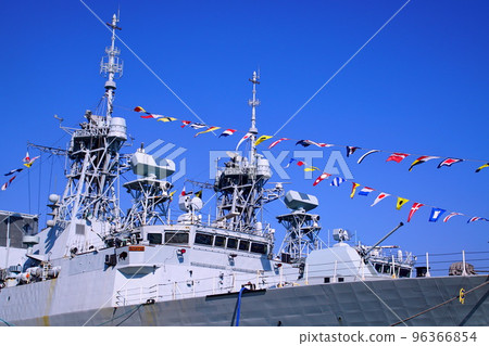 加拿大海軍巡洋艦溫尼伯 FFH-338 WINNIPEG 加拿大海軍橫須賀 96366854