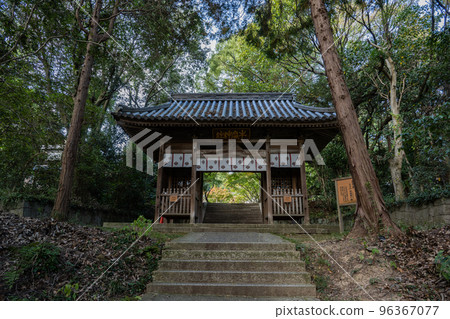 Ushimete shrine 96367077