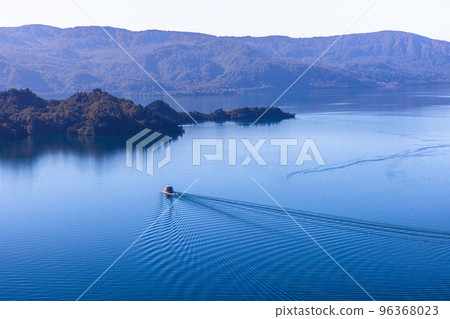 [青森縣十和田湖]秋季綠洲十和田湖十月 96368023