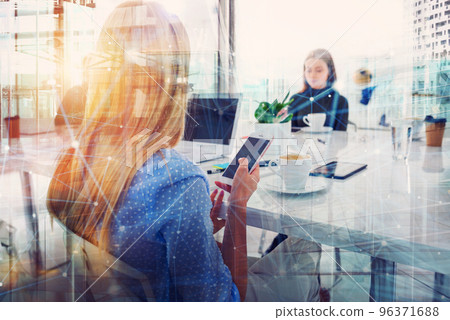 Businesswoman in office connected on internet network. concept of startup company 96371688