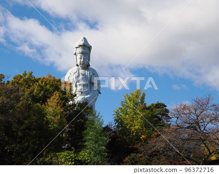 Autumn Takasaki white robe Daikannon 96372716