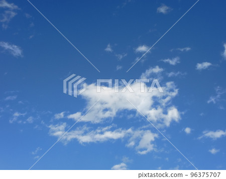 麒麟雲浮于晴空 96375707