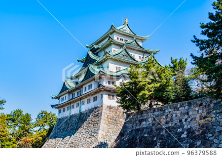 Nagoya Castle ~The castle tower shining against the blue sky~ Nagoya Castle ~The castle tower shining against the blue sky~ 96379588
