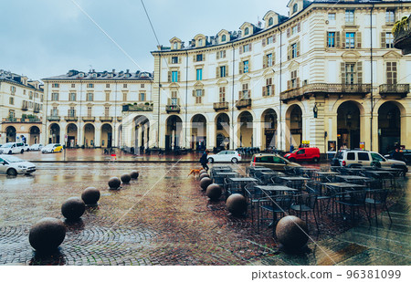 Turin Piazza Vittorio Veneto 96381099