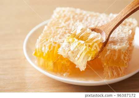 Comb honey 96387172