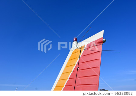藍天小飛機尾翼 96388092