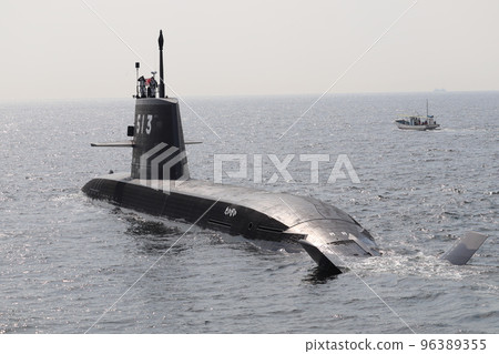 Maritime Self-Defense Force submarine "Taigei" navigating the sea Maritime Self-Defense Force submarine "Taigei" navigating the sea 96389355