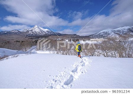 雪道徒步加賀大山的形象 96391234