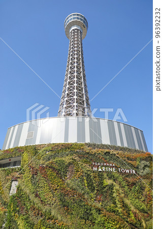 橫濱橫濱海洋大廈的街道 96392232