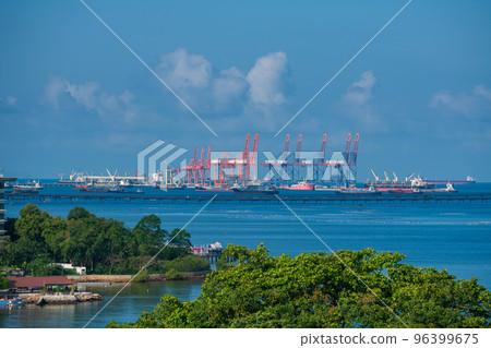 Marine oil boats and logistic cargo ships at Siracha, Chonburi Marine oil boats and logistic cargo ships at Siracha, Chonburi 96399675