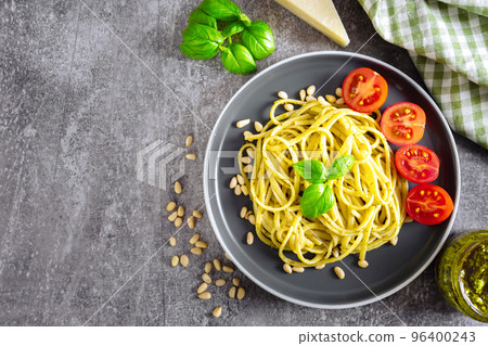 Traditional italian pasta pesto 96400243