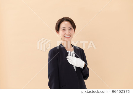 Woman     96402575