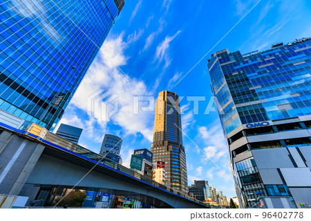 東京澀谷站南口的澀谷 Fukuras 和澀谷藍塔 96402778