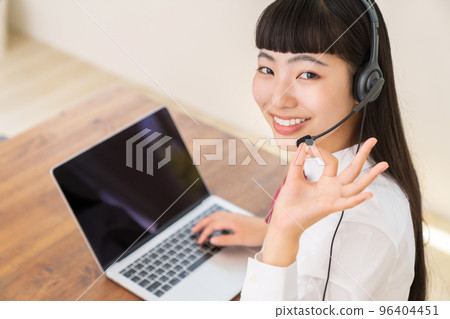 Girl studying on computer school uniform correspondence learning Girl studying on computer school uniform correspondence learning 96404451