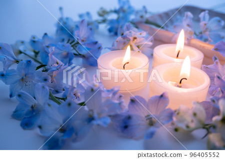 Aroma candles and flowers image material for relaxation Aroma candles and flowers image material for relaxation 96405552
