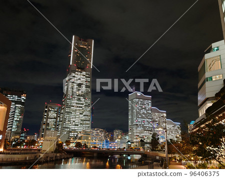Night view of Yokohama Minato Mirai with the entire office area illuminated 96406375