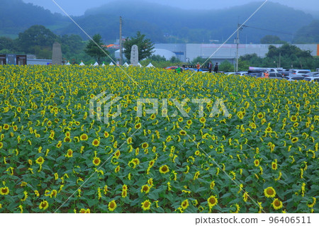 Horugoru Fortress in Yeoncheon. Guri Lake Park Horugoru Fortress in Yeoncheon. Guri Lake Park 96406511