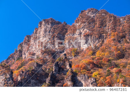 《群馬縣》秋季妙義山・紅葉季 96407281