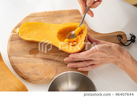 Boiled Butternut Pumpkin without Chestnut Boiled Butternut Pumpkin without Chestnut 96407644