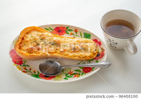 Butternut pumpkin gratin and cup soup 96408100