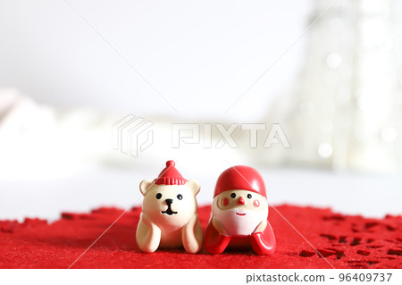 聖誕老人和熊聖誕節形象 96409737