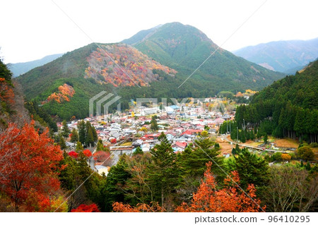 [天川村、洞川溫泉、大峰口驛站、大原山紅葉] 96410295