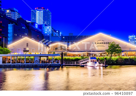 [Urban scenery of Tokyo] Urban scenery around Tennozu Isle 96410897
