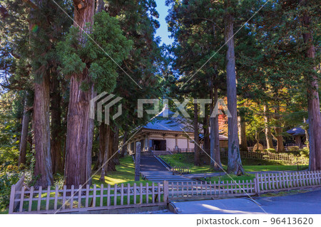 (岩手縣)世界遺產中尊寺金色堂奧堂秋 (岩手縣)世界遺產中尊寺金色堂奧堂秋 96413620