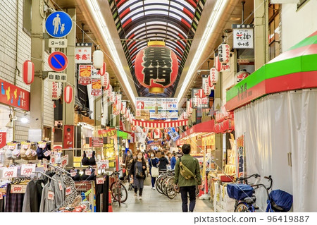 大阪市中央區黑門市場拱廊 96419887