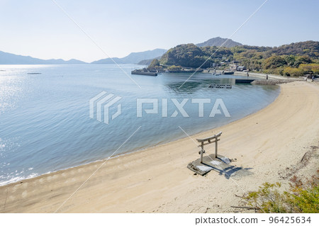 Scenery of Awashima, Mitoyo City, Kagawa Prefecture Scenery of Awashima, Mitoyo City, Kagawa Prefecture 96425634