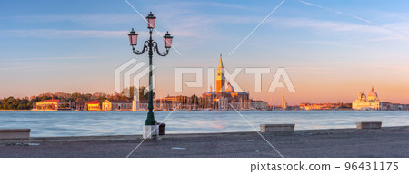 San Giorgio Maggiore in Venice lagoon, Italy San Giorgio Maggiore in Venice lagoon, Italy 96431175
