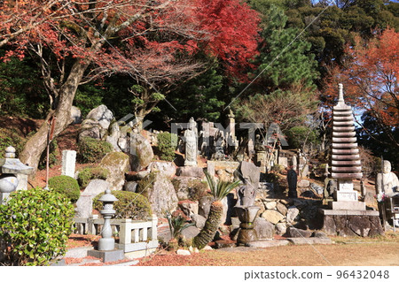 Raizan Sennyoji Temple Kaede Japanese Garden 96432048